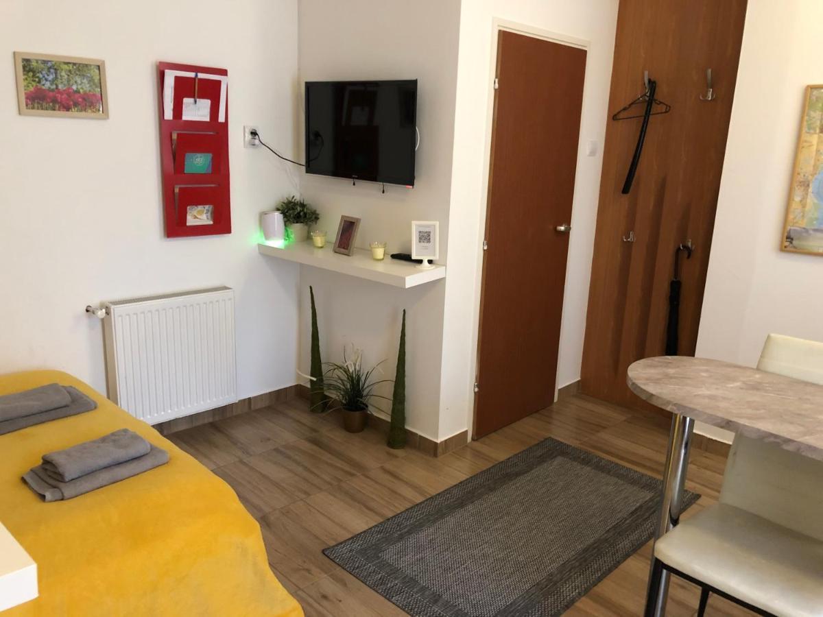Milla Apartman Szentendre Buitenkant foto
