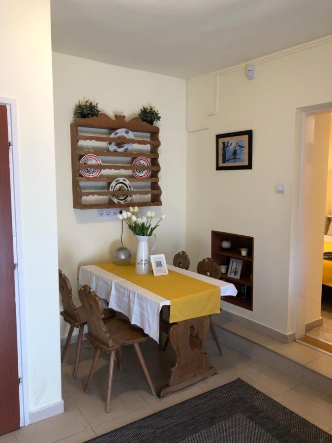 Milla Apartman Szentendre Buitenkant foto
