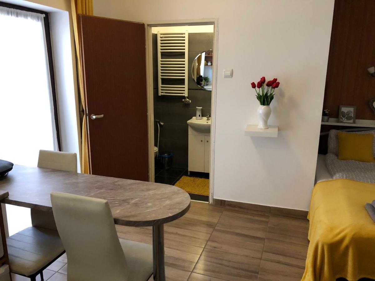 Milla Apartman Szentendre Buitenkant foto