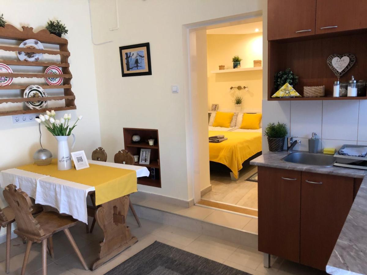 Milla Apartman Szentendre Buitenkant foto