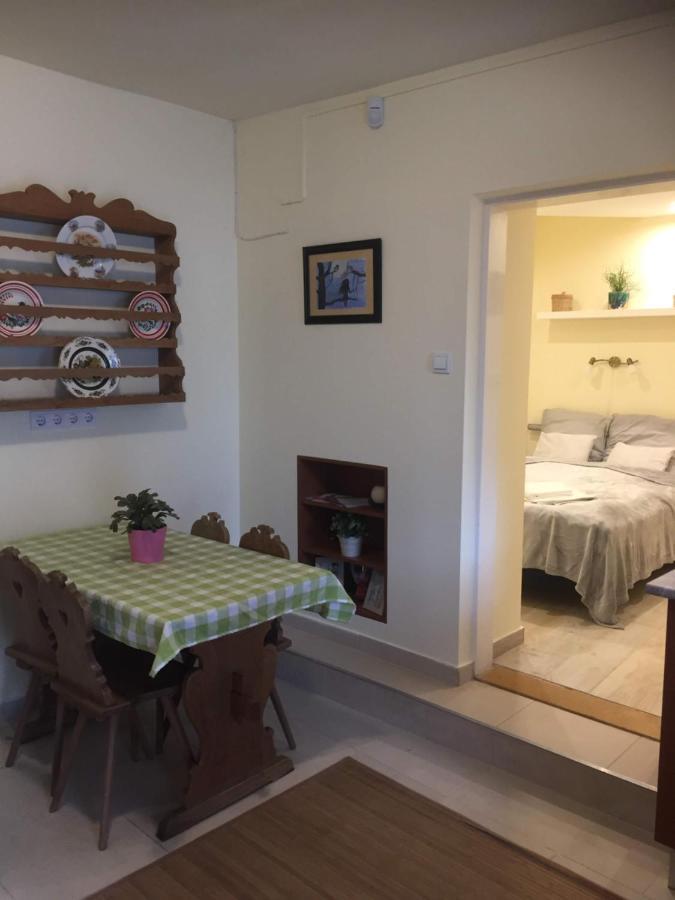 Milla Apartman Szentendre Buitenkant foto